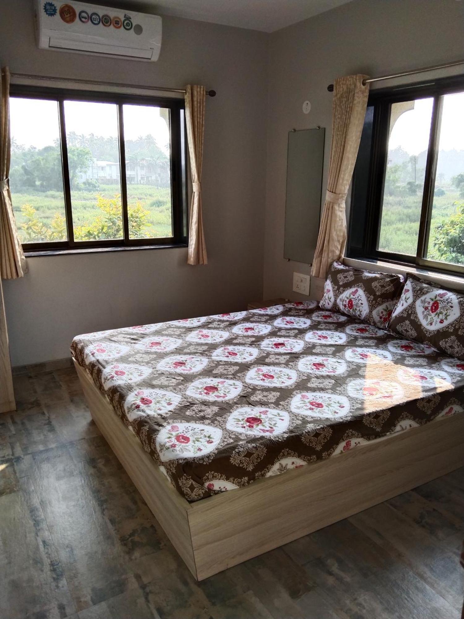 Neville'S Villa - Pet Friendly With Pool Alibag Bilik gambar